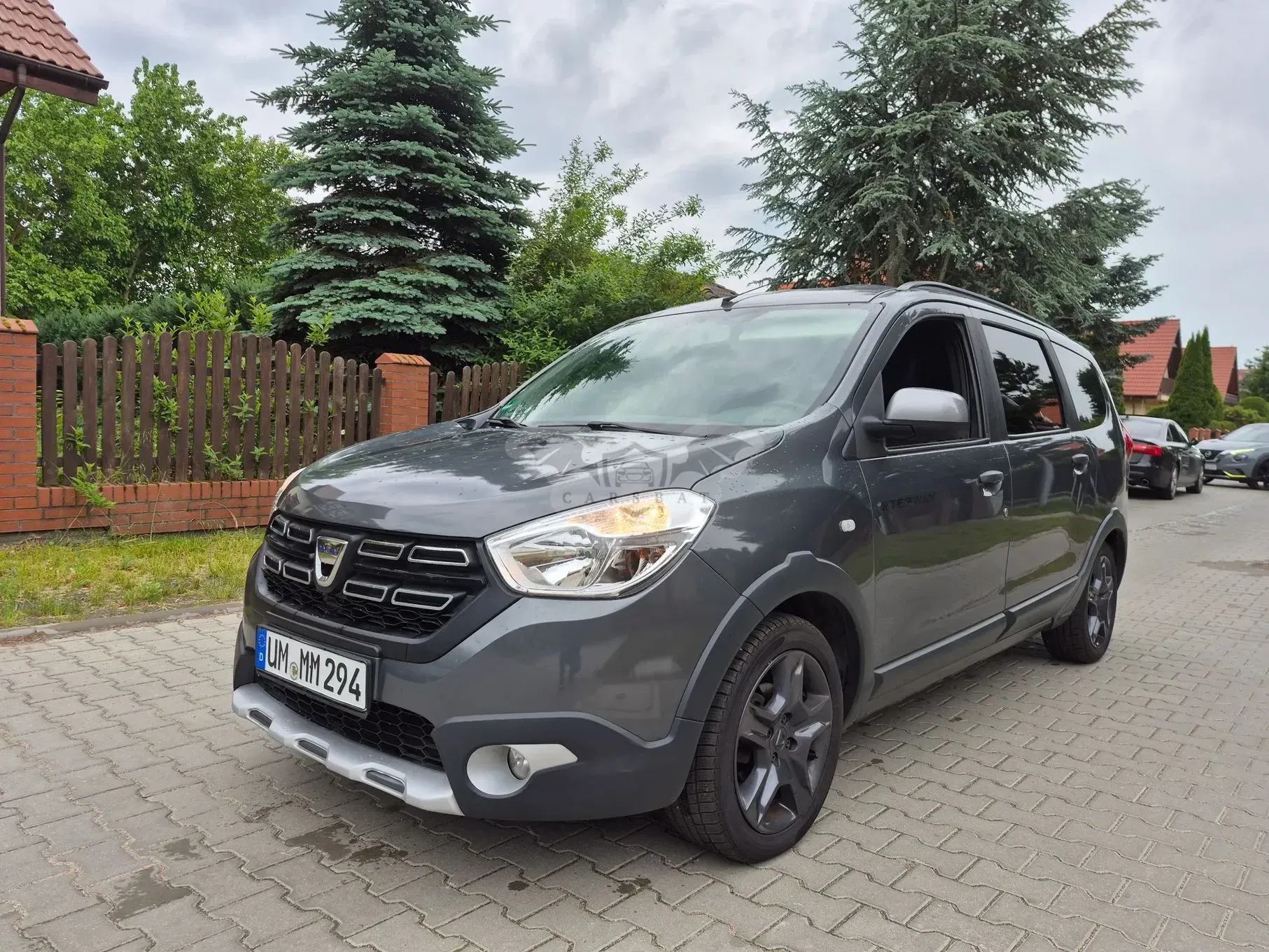 Dacia Lodgy SCe 100 Stepway 2017