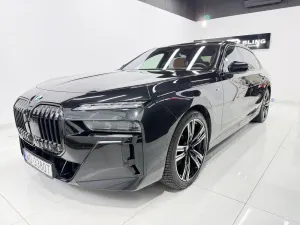 BMW 7 Series G70 2023