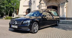 Mercedes-Benz E W213 200 4-Matic 9G-TRONIC 2017