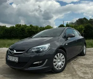 Opel Astra J 1.7 CDTI Executive 2013