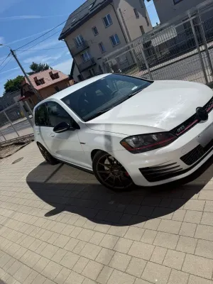 Volkswagen Golf VII 2.0 TSI BMT GTI 2017