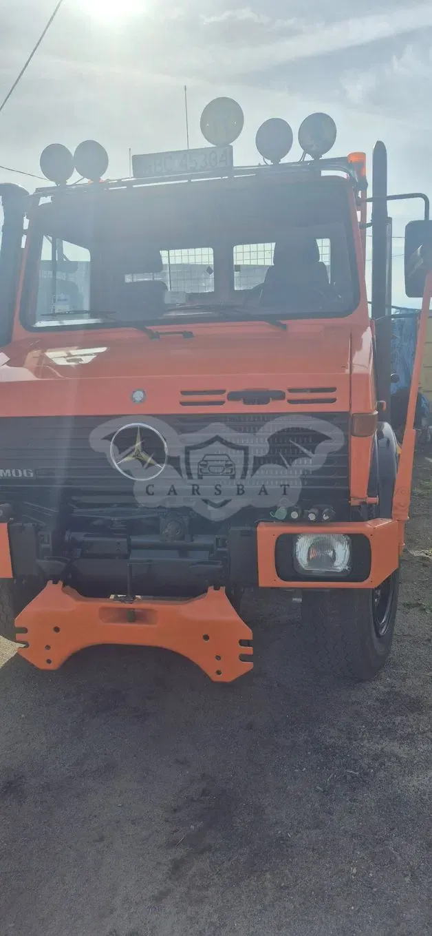Mercedes-Benz MB 2000