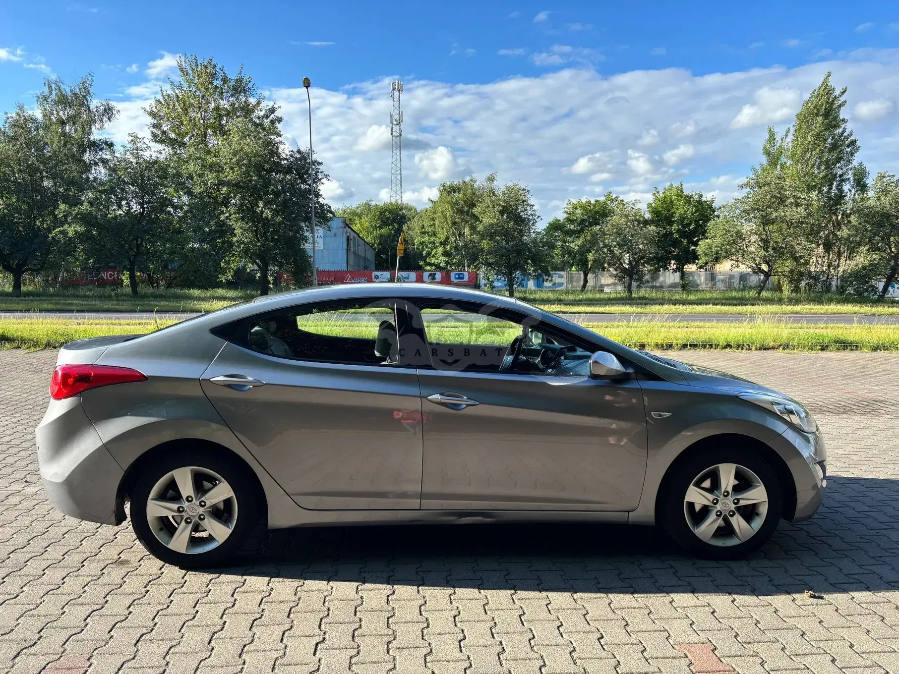 Hyundai Elantra V 1.6 Classic + 2012