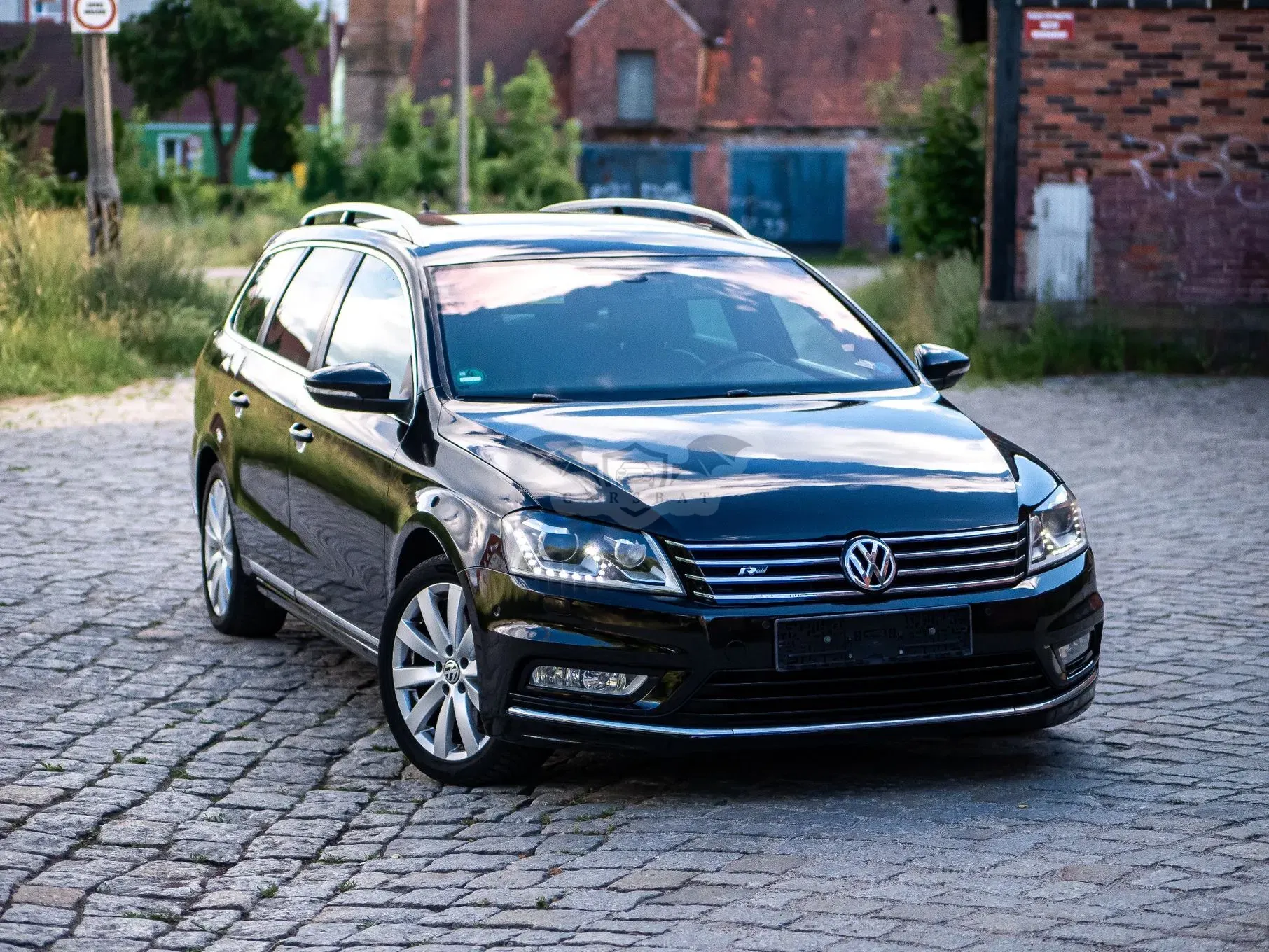 Volkswagen Passat B7 2.0 TDI DPF DSG R-Line Edition 2013