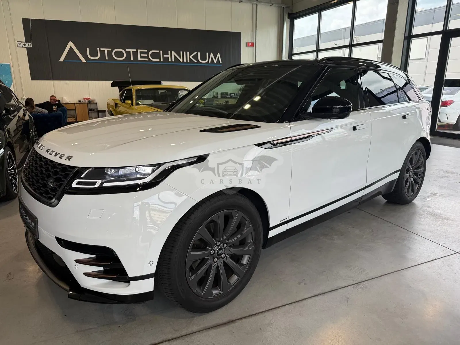 Land Rover Range Rover Velar 2.0 D200 mHEV R-Dynamic SE 2021