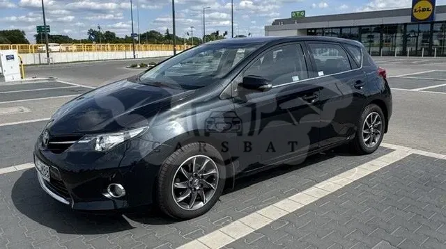 Toyota Auris II 1.6 Premium + 2014