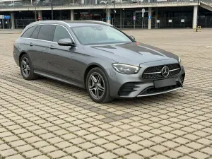 Mercedes-Benz E W213 300 de 9G-TRONIC 2022