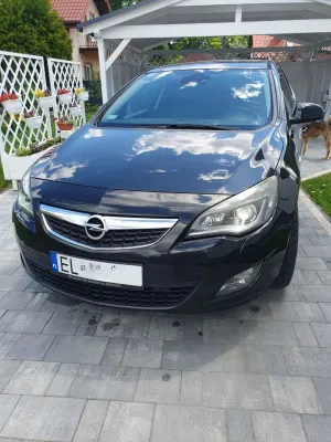 Opel Astra J 1.4 T Cosmo S&S 2012