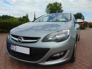 Opel Astra J 1.7 CDTI DPF Exklusiv 2013