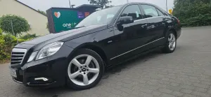 Mercedes-Benz E W212/W207 200 CGI BlueEFFICIENCY 7G-TRONIC Avantgarde 2009