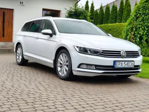 Volkswagen Passat B8 2.0 TDI SCR 4Motion DSG (BMT) Comfortline 2015