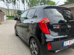 Kia Picanto (Morning) II 1.0 L 2014