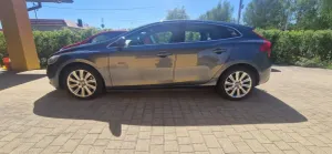 Volvo V40 II 2012