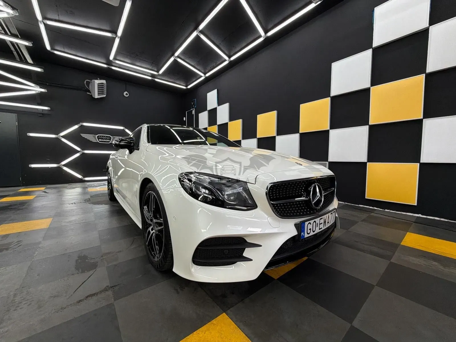 Mercedes-Benz E W213 200 9G-TRONIC 2017