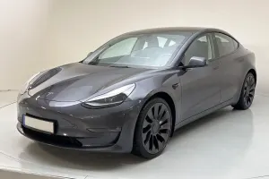 Tesla Model 3 Langstreckenbatterie Allradantrieb Dual Motor Performance 2023