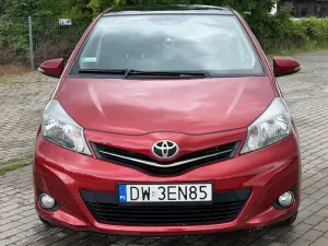 Toyota Yaris III 1.33 Premium 2012