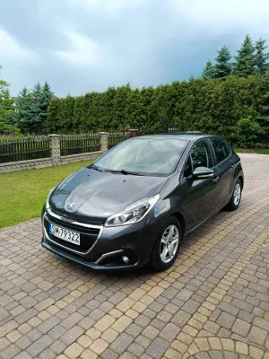 Peugeot 208 I 2015