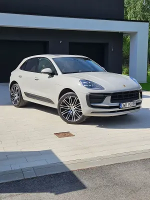 Porsche Macan I Standard 2022