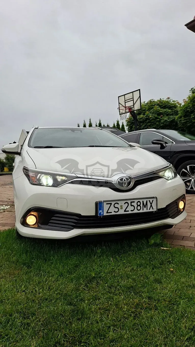 Toyota Auris II 1.6 Premium 2017