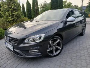 Volvo V60 I D3 R-Design 2015