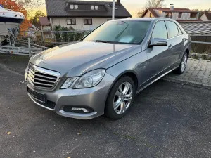 Mercedes-Benz E W212/W207 350 CDI DPF BlueEFFICIENCY 7G-TRONIC Avantgarde 2009