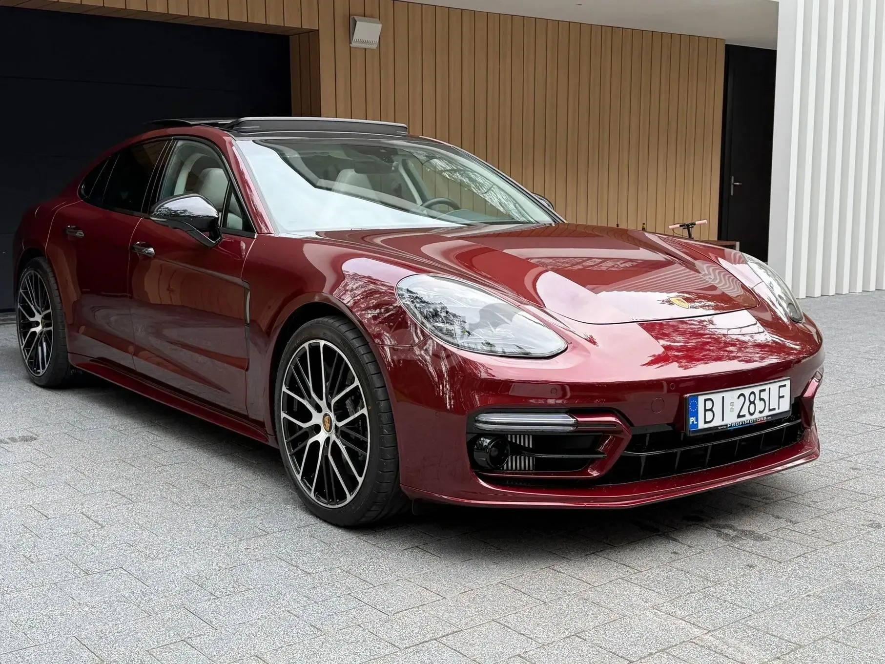 Porsche Panamera 2021