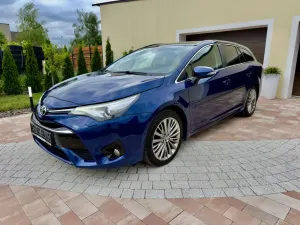 Toyota Avensis III 1.8 Premium 2015