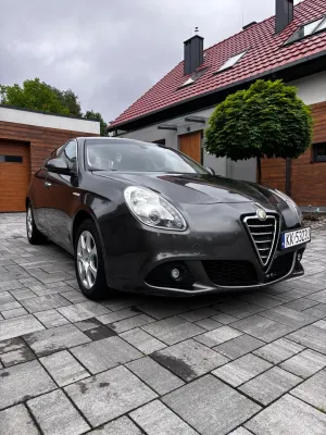 Alfa Romeo Giulietta 2.0 JTDM Distinctive 2011