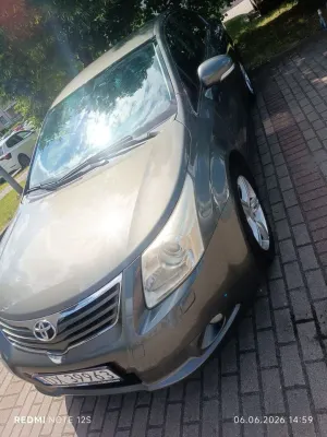 Toyota Avensis III 1.8 Sol 2009