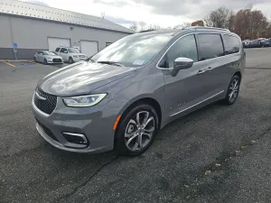 Chrysler Pacifica 2024