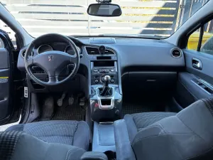 Peugeot 5008 I 1.6 Access 7os 2011
