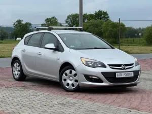 Opel Astra J 1.6 Active 2015