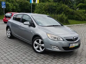 Opel Astra J 1.7 CDTI Cosmo 2010