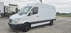 Mercedes-Benz Sprinter 2011