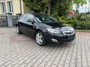 Opel Astra J 1.4 Turbo 2012