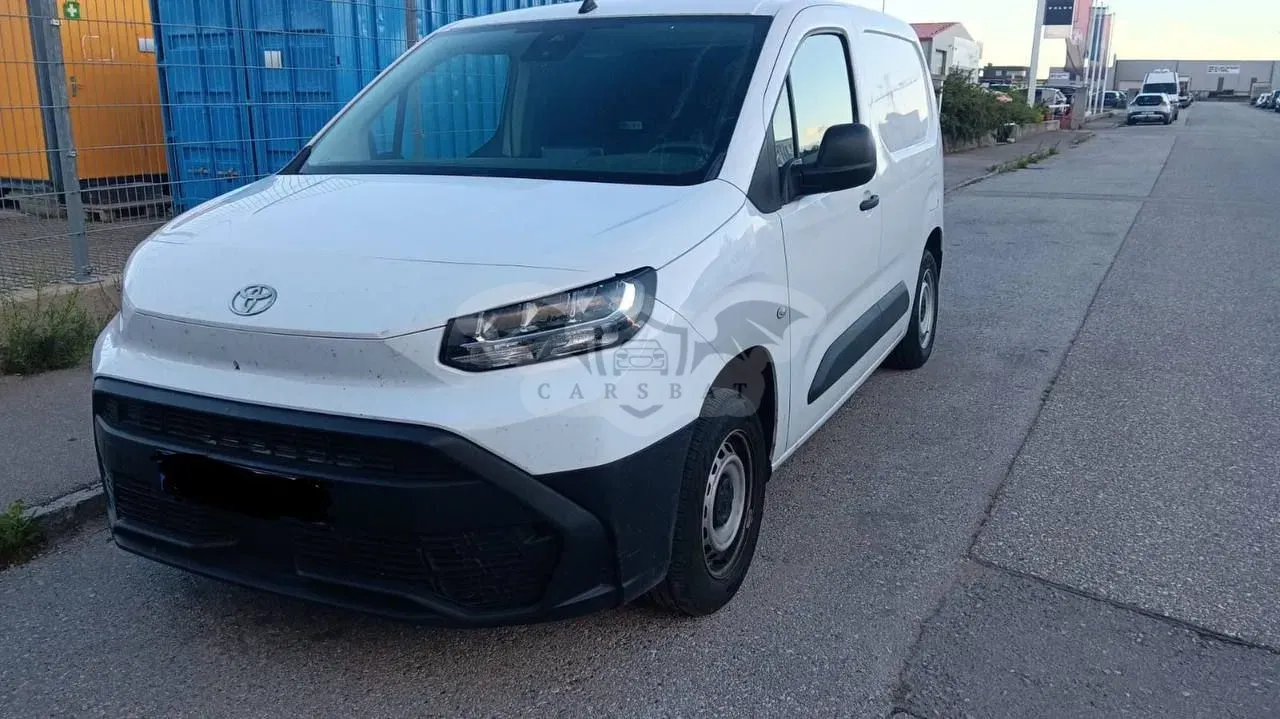 Toyota Proace City 1.5 D-4D Business 2025