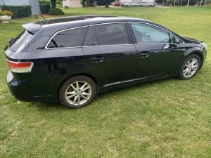 Toyota Avensis III 2.0 D-4D Sol plus 2011
