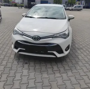 Toyota Avensis III 2.0 D-4D Premium 2018