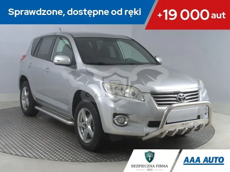 Toyota Rav4 III 2011