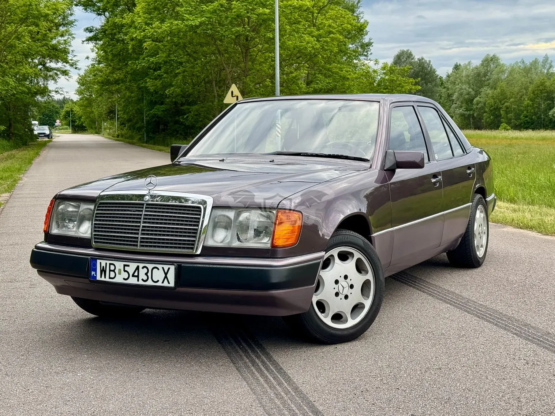 Mercedes-Benz E 1991