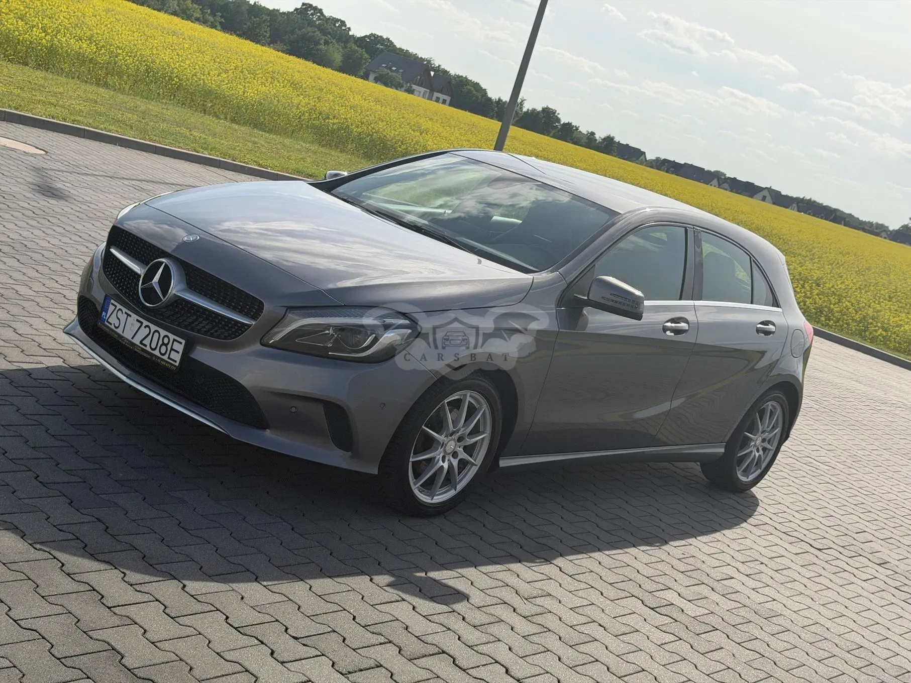 Mercedes-Benz A W176 180 7G-DCT Urban 2016
