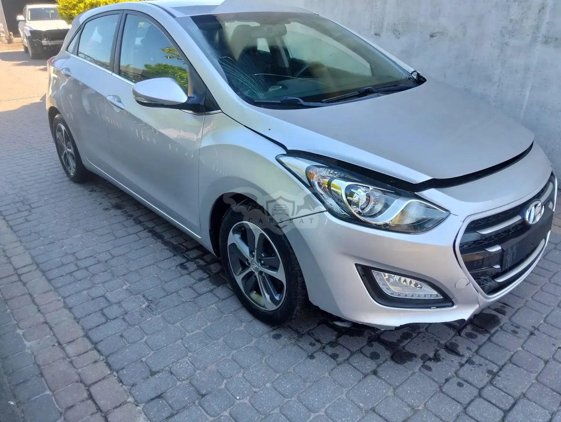 Hyundai i30 II blue Kombi 1.6 CRDi YES Silver 2015