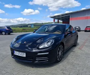 Porsche Panamera 4S 2014