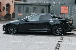 Tesla Model S 2017