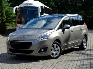Peugeot 5008 I 2.0 HDi Family 7os 2015