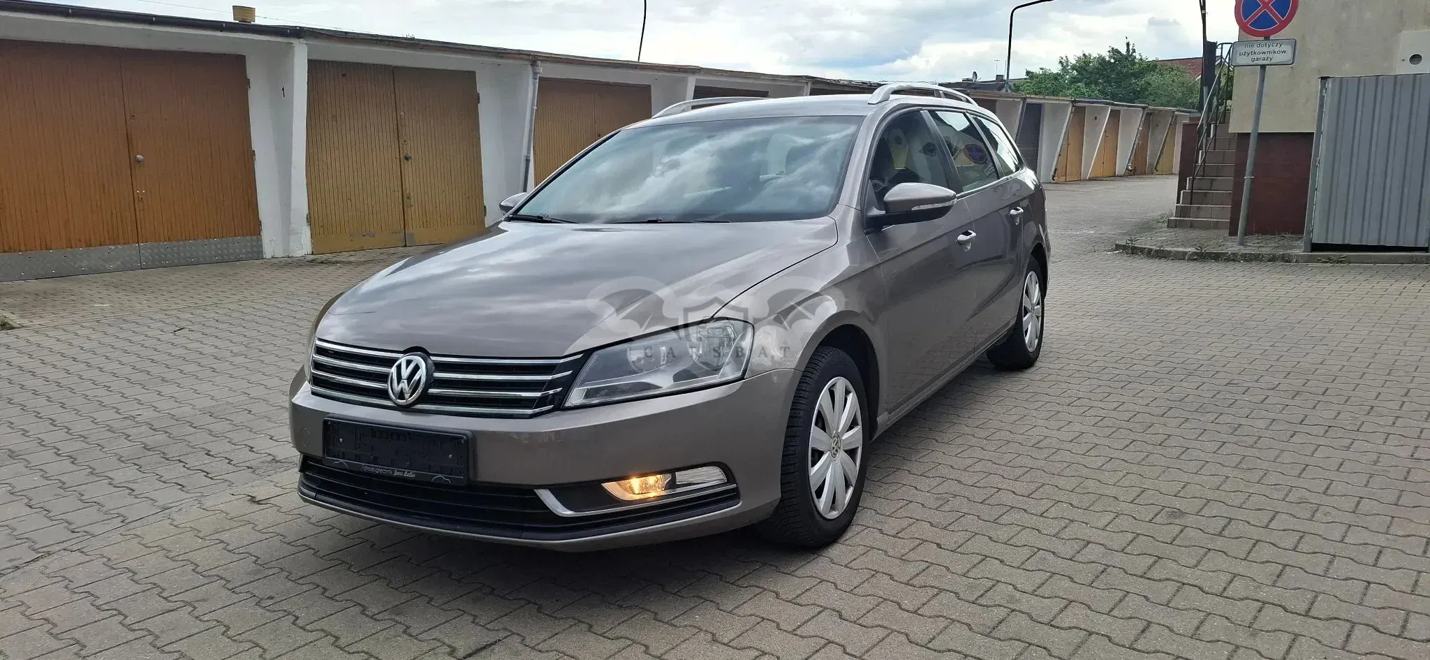 Volkswagen Passat B7 1.4 TSI BlueMotion Technology Trendline 2011