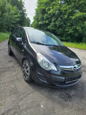 Opel Corsa D 1.4 16V Active 2012