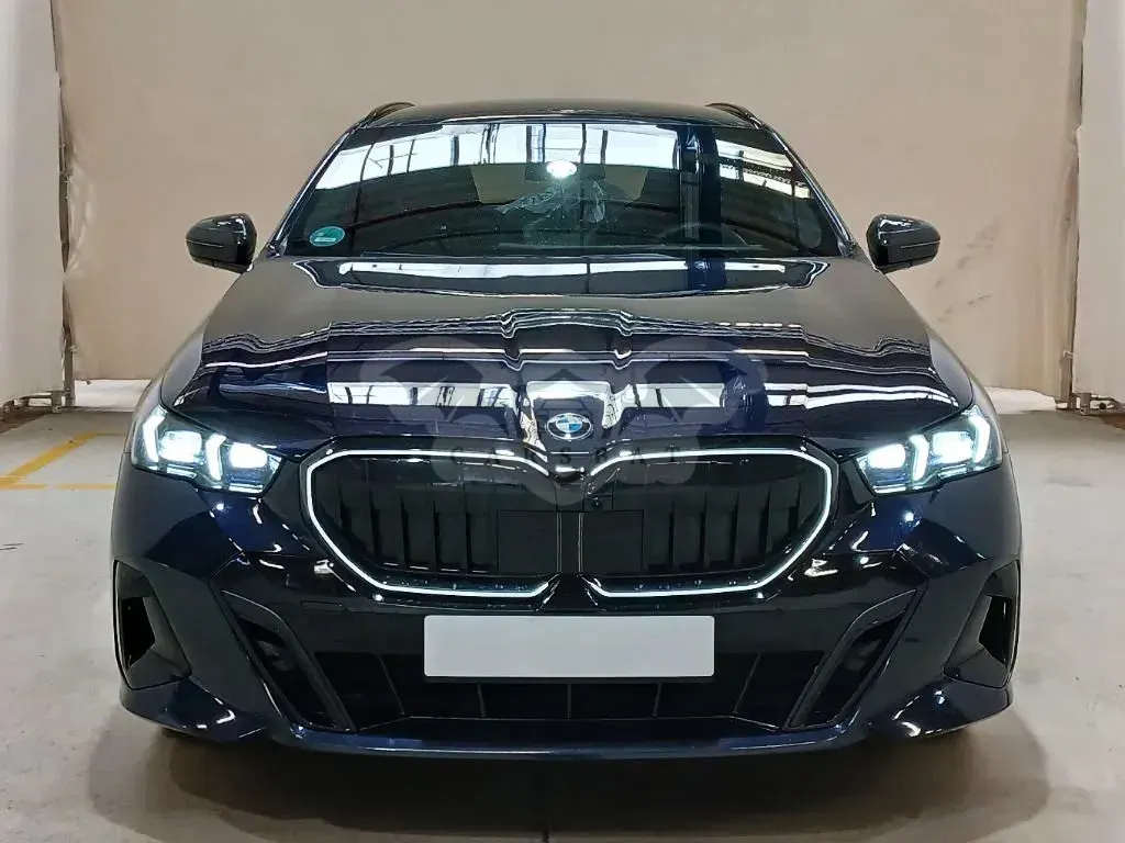 BMW 5 Series G60 540d xDrive 2025