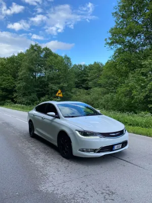 Chrysler 200 2015