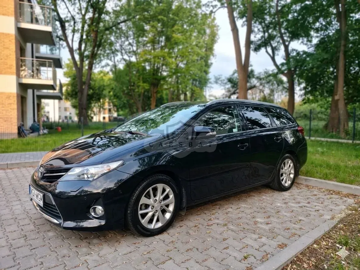Toyota Auris II 1.4 D-4D Premium Comfort 2014